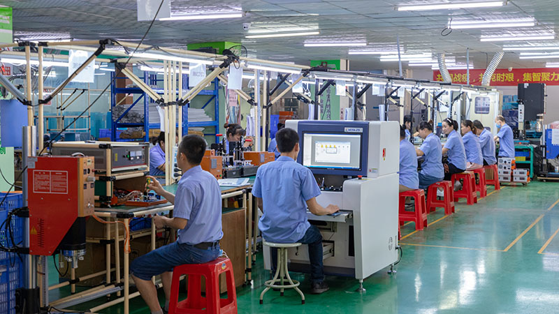 聲峰超聲波生產(chǎn)線